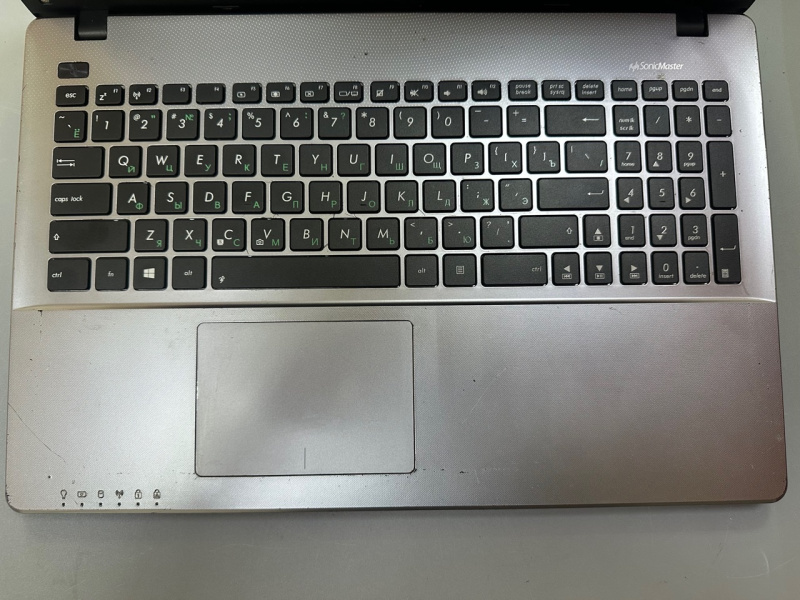 Ноутбук ASUS x552c