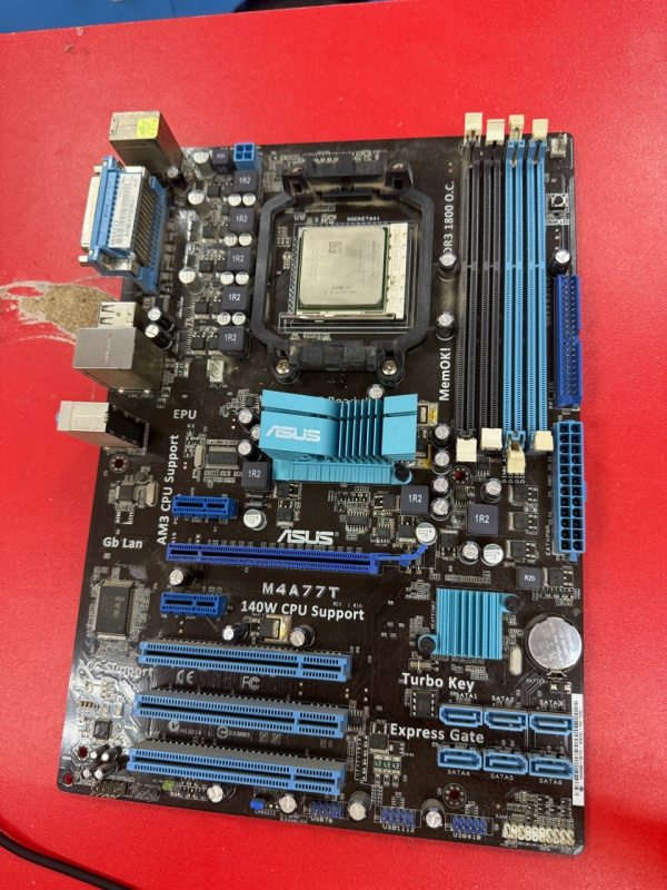 Материнская плата ASUS M4A77T