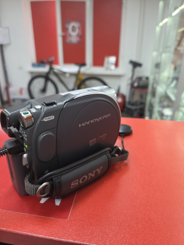 Видеокамера Sony HANDYCAM DCR DVD 408E NIGHTSHOT